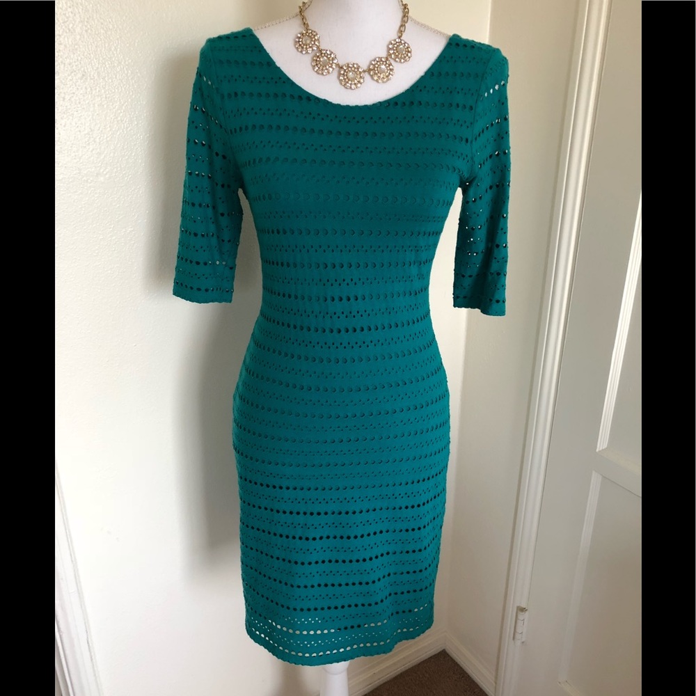 Dress - Picture 2 of 4